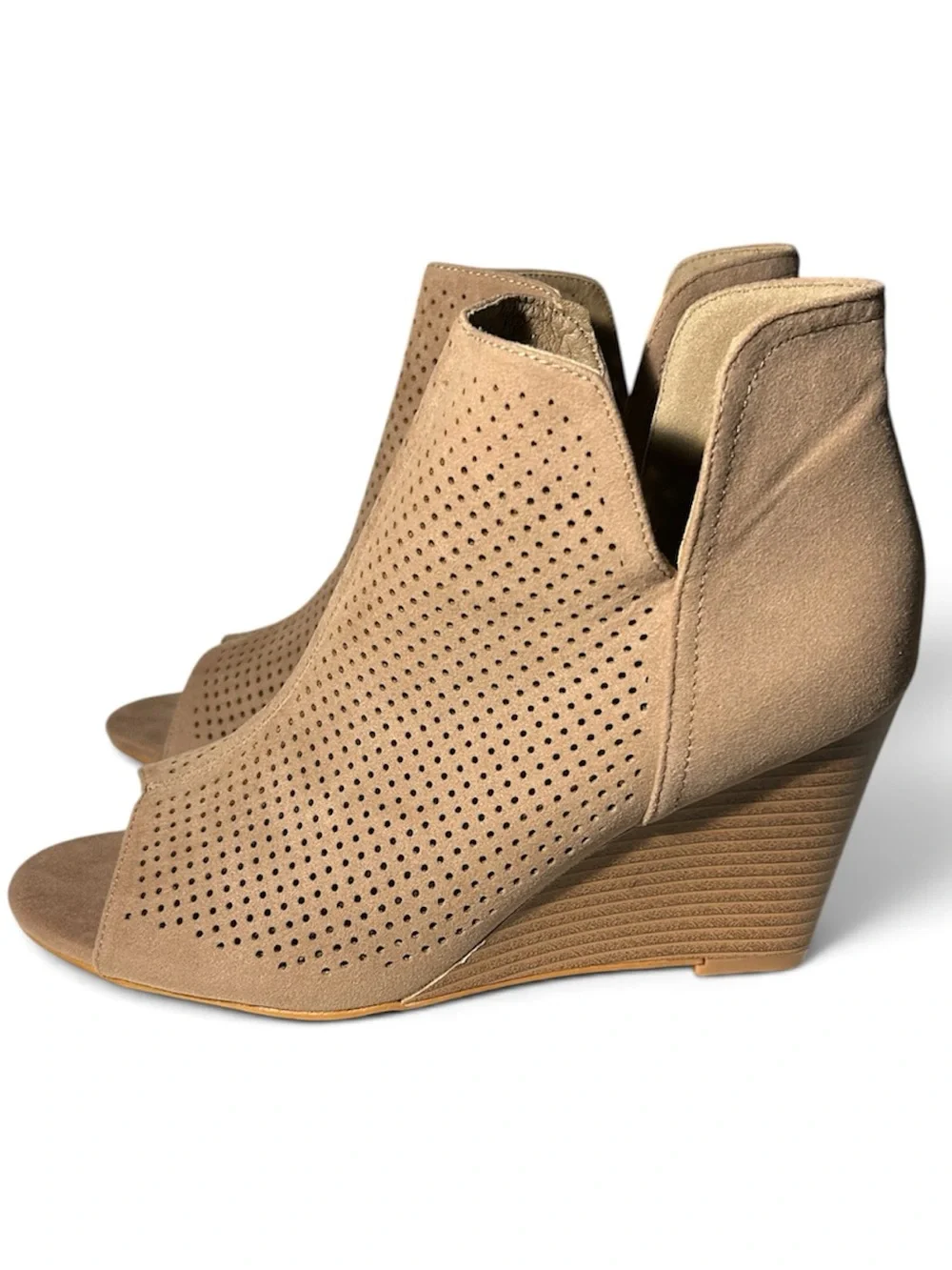 Journee Collection Taupe Mylee Wedge Peep-Toe Bootie Size 8